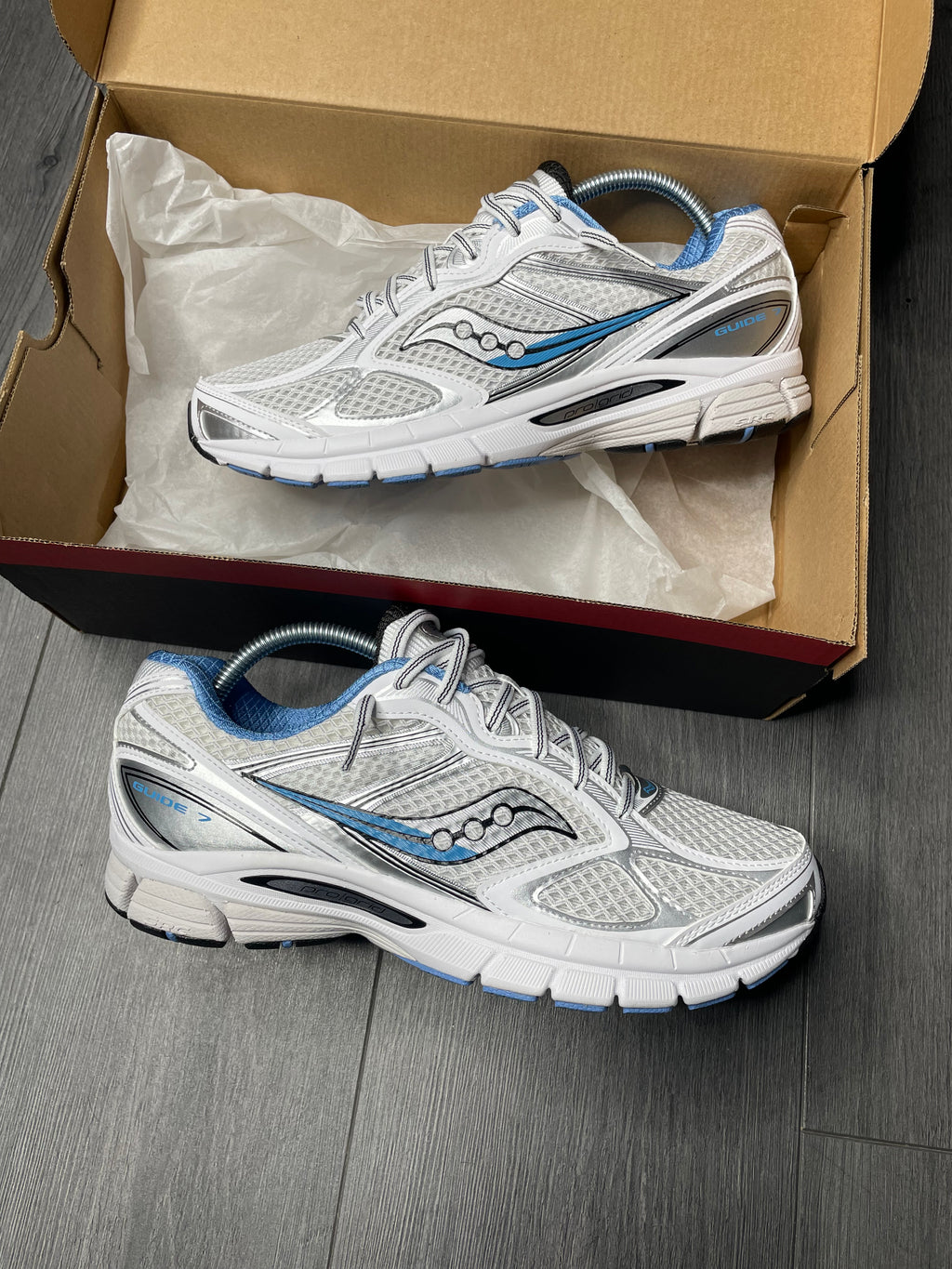 SAUCONY GUIDE 7 (WHITE/BLUE)