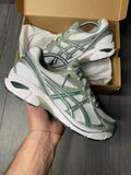 ASIC GT 2160 (OLIVE GREEN / WHITE)